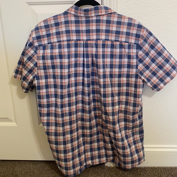 Men’s Patagonia Button Down - Picture 2 of 4